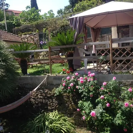 The Sea Flower Con Giardino E Garage Auto Incluso * サンレモ