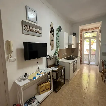 The Sea Flower Con Giardino E Garage Auto Incluso Apartment