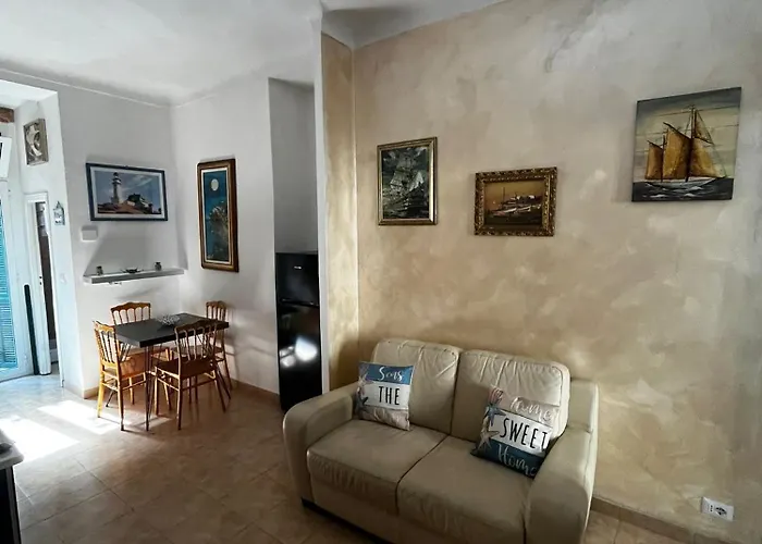 The Sea Flower Con Giardino E Garage Auto Incluso